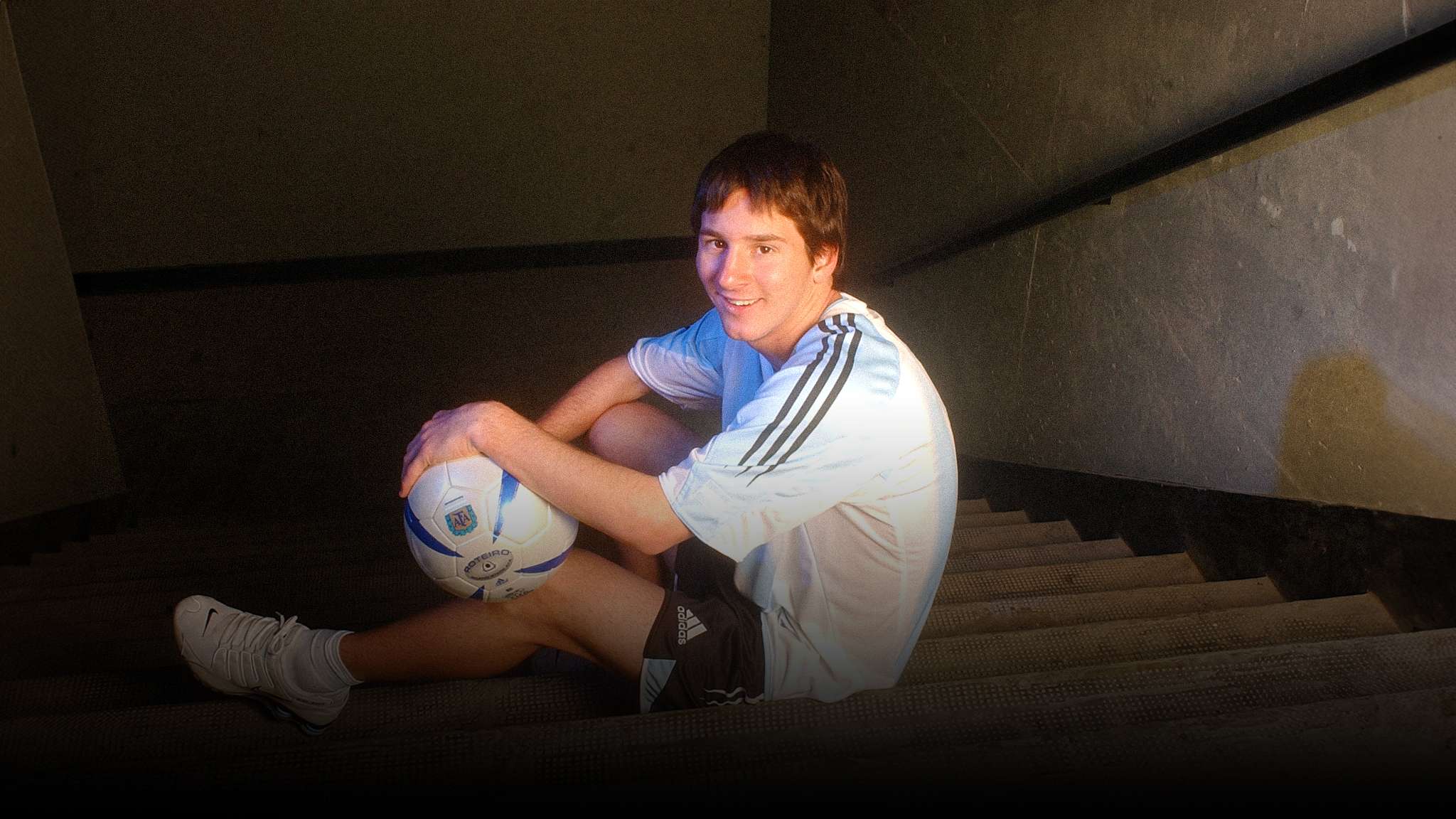 另一场备受 另一场备受